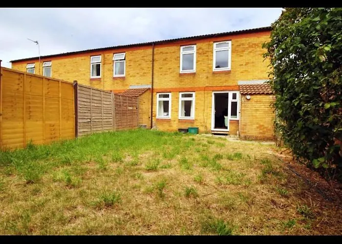 Luxury Town House In Bristol, Near Southmead Hospital * Бристоль