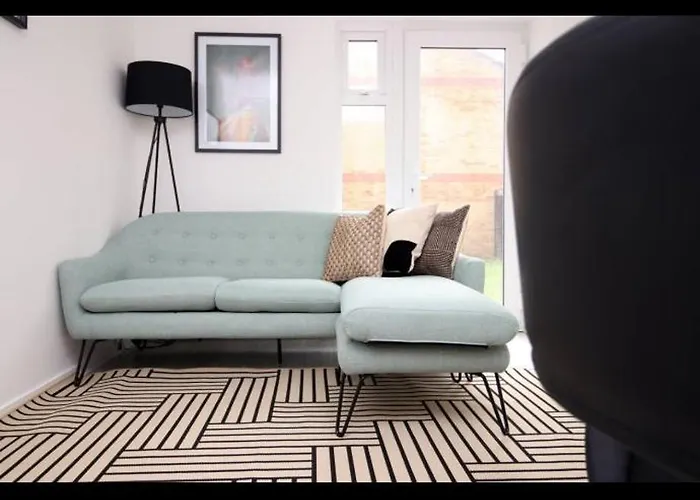 Будинок відпочинку Luxury Town House In Bristol, Near Southmead Hospital *