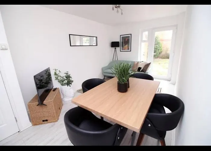 Luxury Town House In Bristol, Near Southmead Hospital Будинок відпочинку