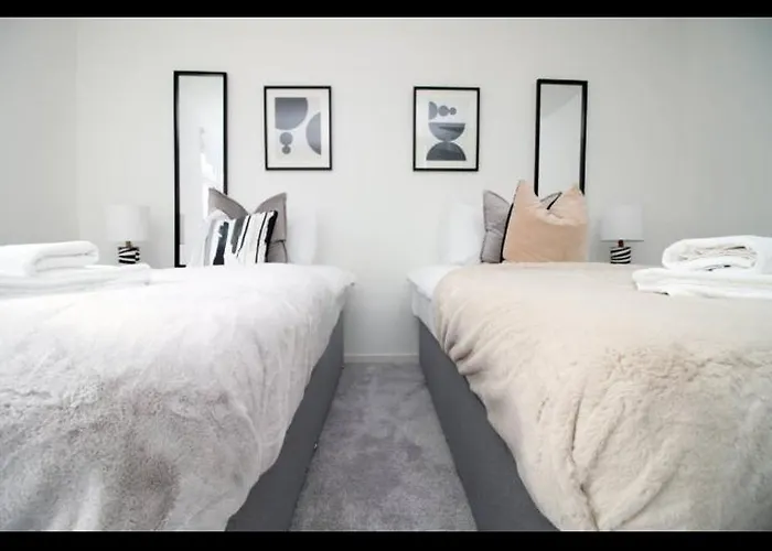 Будинок відпочинку Luxury Town House In Bristol, Near Southmead Hospital Бристоль