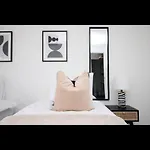 Holiday home Luxury Town House In Bristol, Near Southmead Hospital