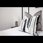 Luxury Town House In Bristol, Near Southmead Hospital