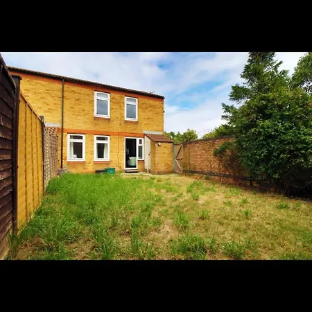 Holiday home Luxury Town House In Bristol, Near Southmead Hospital *