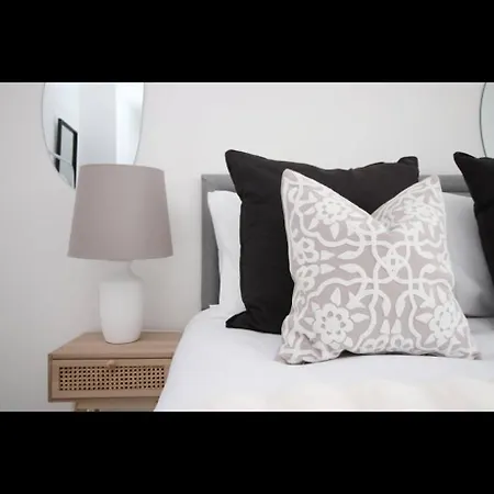 Luxury Town House In Bristol, Near Southmead Hospital Prázdninový dům