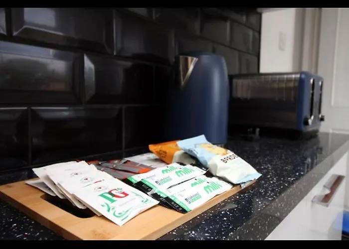 Luxury Town House In Bristol, Near Southmead Hospital