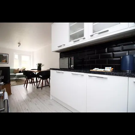 Luxury Town House In Bristol, Near Southmead Hospital