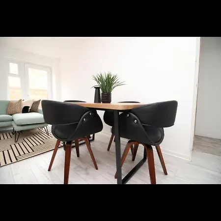 Luxury Town House In Bristol, Near Southmead Hospital * Bristol